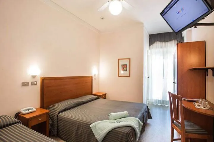 קרביה Hotel Everest